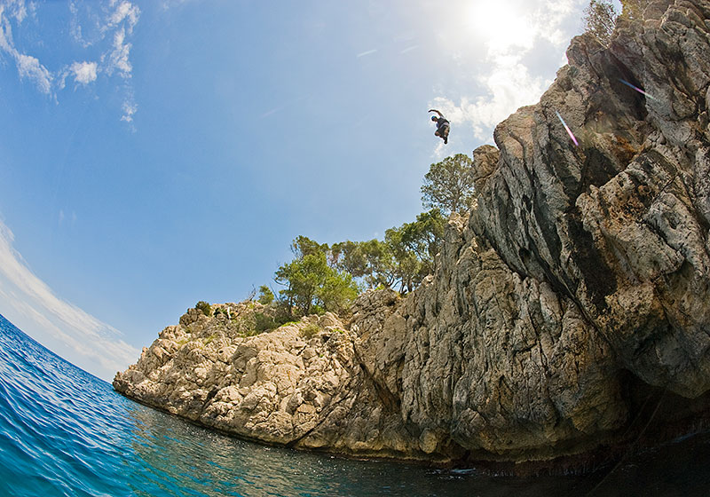 Cliff jumping experience mallorca 